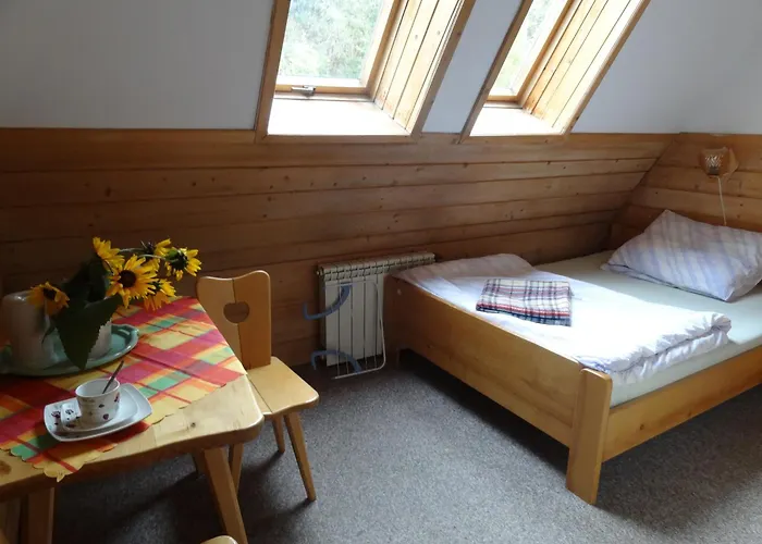 Camping Harenda Pokoje Goscinne I Domki
